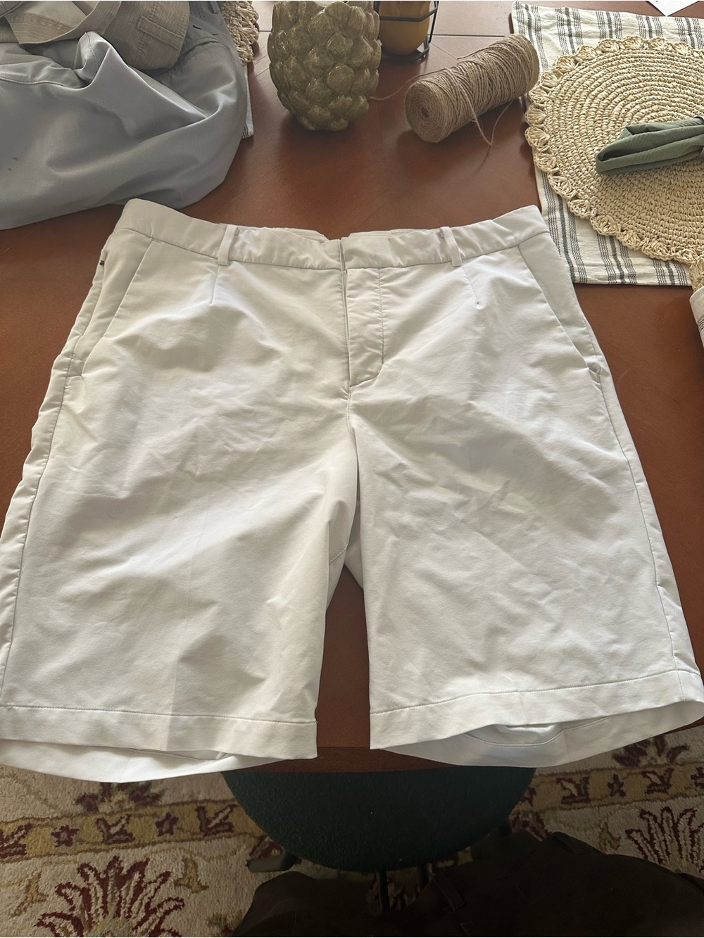 Nike Tiger Woods White Men's Golf Shorts Size 34